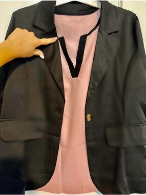 XL Lightweight Jacket Combo with sleeveless blouse